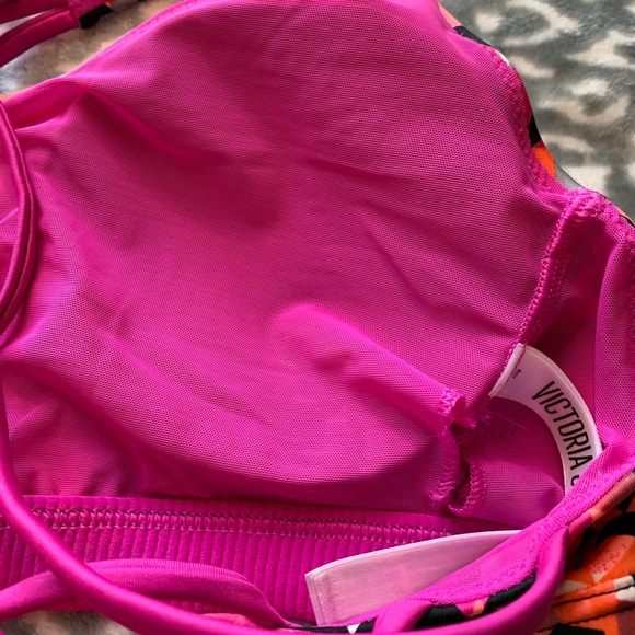 Victorias Secret Sport Strappy Back Sports Bra L - Picture 8 of 10